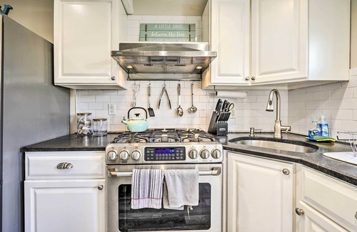 Wall Cottage | Belmar Cottage w/Deck & Fire Pit!