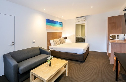 Geelong Hotel | Belmercer Motel