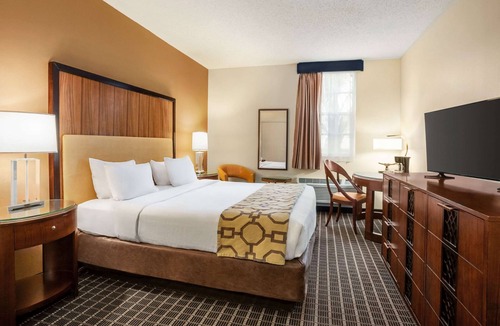 Florida City Hotel | Belmont Inn & Suites