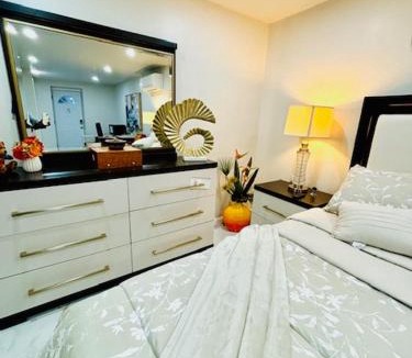 Floral Park House | Belmont Lux Escape