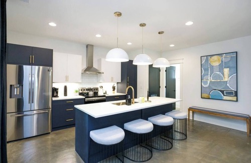 Hillsboro Village House | Belmont Luxe | Walk to Hillsboro, Belmont & 12 So