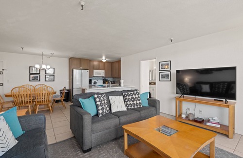 South Mission Beach Condo | Belmont Patio - Ocean View, Pet Friendly, Patio, & Garage