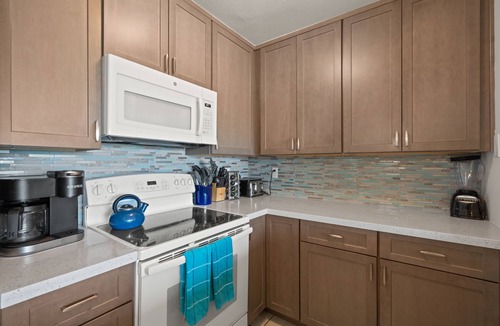 South Mission Beach Condo | Belmont Patio - Ocean View, Pet Friendly, Patio, & Garage