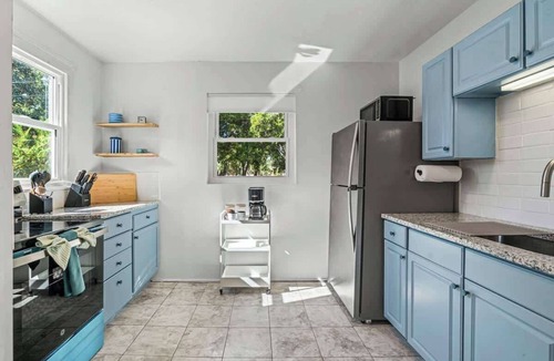 San Marco House | Belote Place Bungalow | Team Joseph Ellen