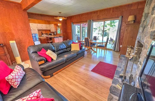 Rideau Lakes Cottage | Belsize Cottage, Upper Rideau Lake