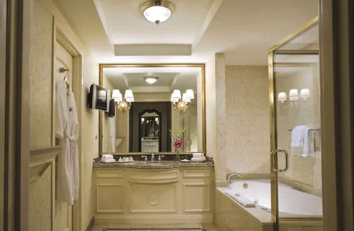 Florence Hotel | Belterra Casino Resort