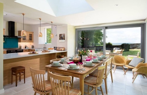 Kirkcudbright Cottage | BELTIE LODGE, pet friendly, with open fire in Borgue