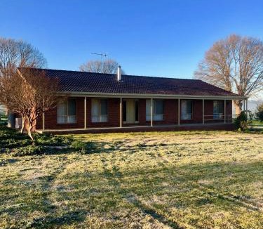 East Wangaratta Cabin | Beltie Park Homestead