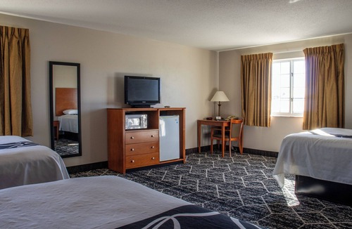 Sigourney Hotel | Belva Deer Inn
