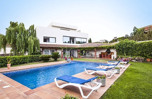 Garriguella Villa | Belvilla by OYO Garriguella