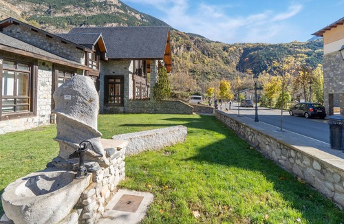 Benasque Apartment | Belvilla by OYO NATUSliving Benasque E