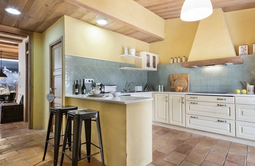 La Tallada d'Emporda Villa | Belvilla by OYO Pink House
