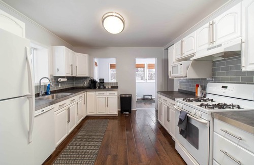 Bemus Point House | Bemus-HOT TUB-Fire Pit-Pets OK-1 Block to Lake