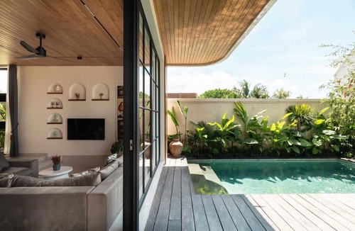 Umalas Villa | Ben s Villa 2 in Kuta Utara