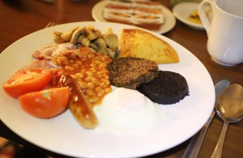 Marybank Hotel | Ben Wyvis Hotel