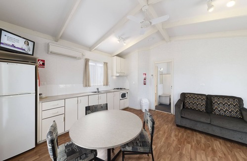 Benalla Hotel | Benalla Tourist Park