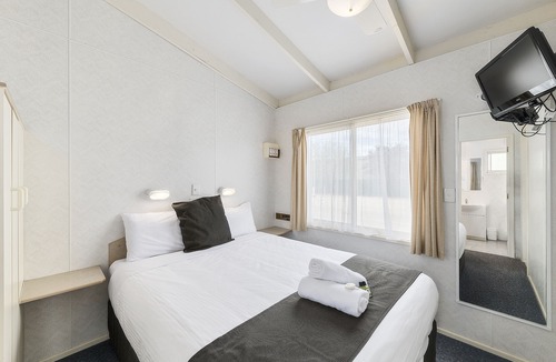 Benalla Hotel | Benalla Tourist Park