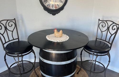 Deschutes River Woods House | Bend Birdhouse