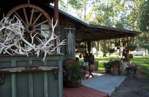 Bend House | Bend Country Cabins/Private Setting Pet Friendly!