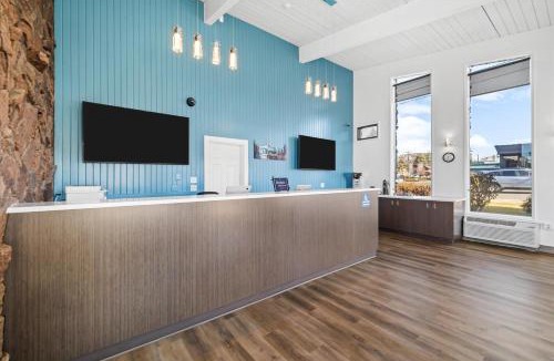 Larkspur Hotel | Bend Inn & Suites