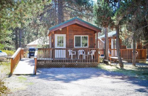 Three Rivers Resort | Bend-Sunriver Camping Resort Studio Cabin 6