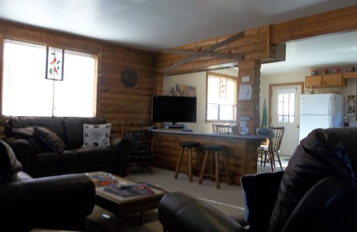 Poncha Springs Cabin | Bender's Log Cabin 'Your Home Away from Home'nSTR #26-210