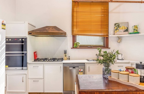 Bendigo House | Bendigo Signature Accommodation Cathedral View