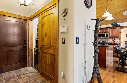 Maggie Valley Cabin | Beneath the Stars-3 BR Log Cabin