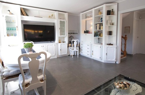 Torrelles de Llobregat Villa | Benjamin Torrelles Reg 5 - Ref 561.5 Mountain Vill