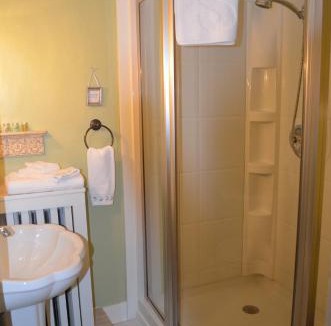 Bath Bed & Breakfast | Benjamin F. Packard House Bed and Breakfast