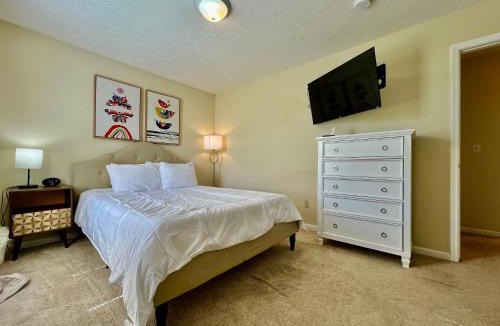 Monroe House | Benji's House