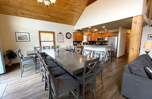 Spring Brook House | Bennett Chalet @ Spring Brook Resort