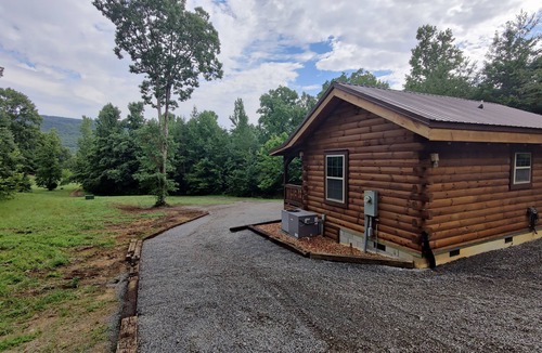 Jasper Cabin | Bennett Lake Tiny Cabin
