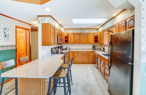 Bennington House | Bennington Home w/Deck ~ 5 Mi to Bald Mountain!