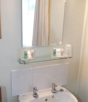 Hitchin Bed & Breakfast | Benslow Music