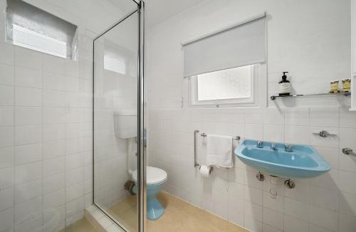 Benalla West Apartment | Benson House & Benson Lodge