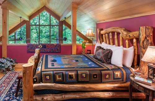 Arden Bed & Breakfast | Bent Creek Lodge Bed & Breakfast