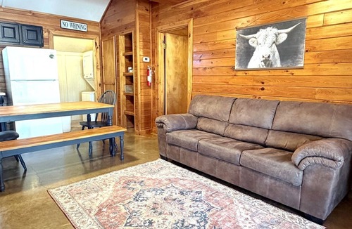 Concan Cabin | Bent River Cabin #5 @ Frio River Escape