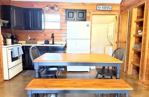 Concan Cabin | Bent River Cabin #5 @ Frio River Escape