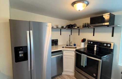 Benton Park Apartment | Benton Park Gem - 3S