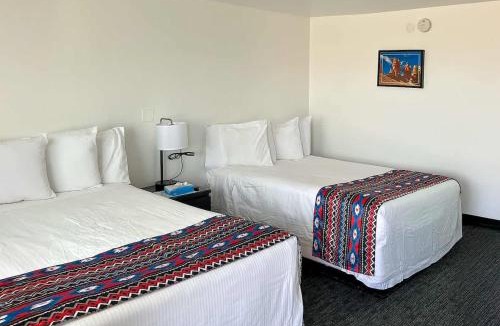 Escalante House | Bentonite Hills 2 Queen Beds