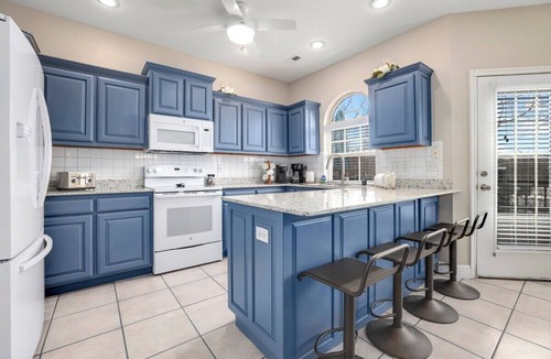 Bentonville House | Bentonville Abode - MTB Friendly - 2 Mi to DT