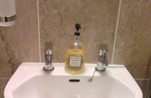 Moreton Morrell Cabin | Beoley Lodge