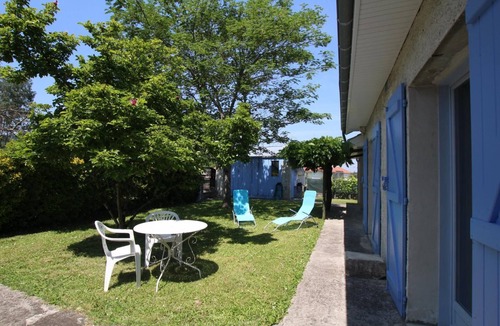 Laroin House | Beratarbide - Laroin