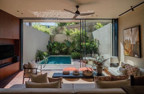 Berawa Villa | Berawa Villa l 2 Pools, Walk to Beach l Near Finns