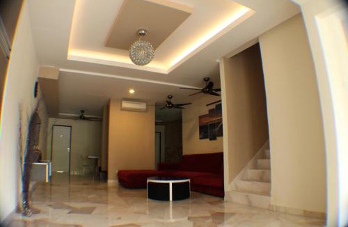 Taman Ria House | Bercham Vacation House