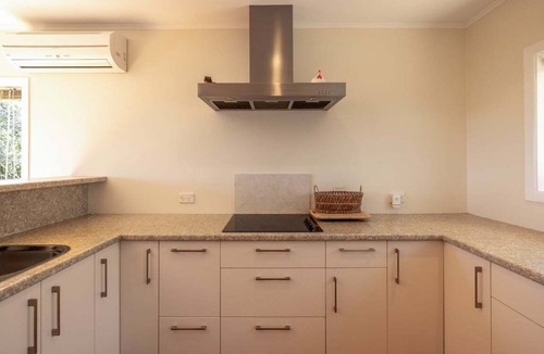 Surfdale House | Beresford Bayview by Waiheke Pure