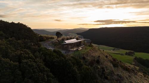 Surat Bay Cabin | Beresford Heights & Rise