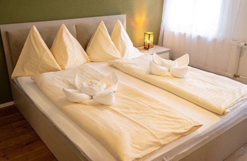 Neuenkirch Hotel | BERG & BERG Hotel - Hellbühl Self-Check-in