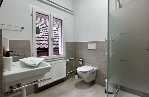 Neuenkirch Hotel | BERG & BERG Hotel - Hellbühl Self-Check-in